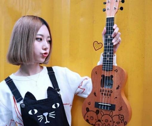 抖音粤语版《就是爱你》中文谐音音译歌词介绍