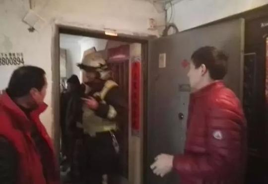 抓劫犯、闯火场!三位“帅哥”被授予见义勇为称号!