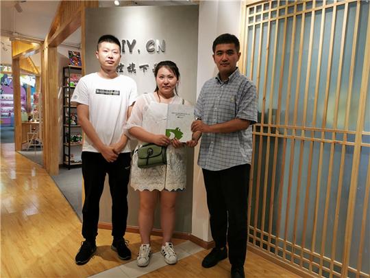 安徽小夫妻加盟宝拉的创意乐园开启儿童手工创业之路