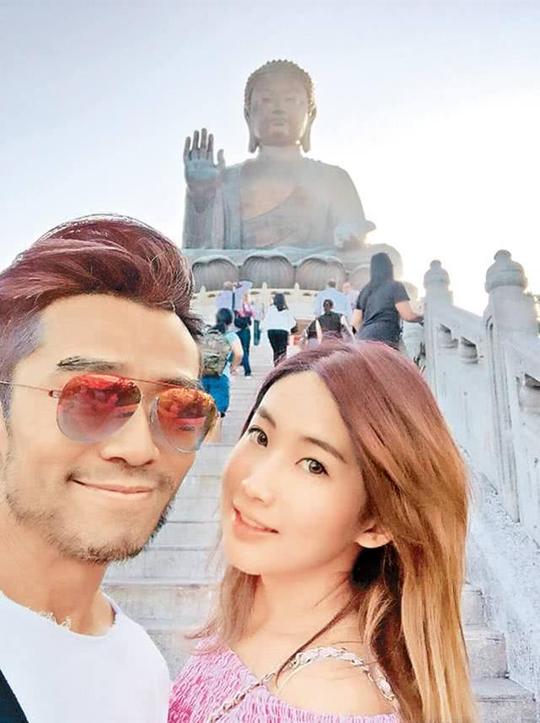 tvb小花家有10亿，也愿拿1万月薪、投资做生意不靠有钱老爸