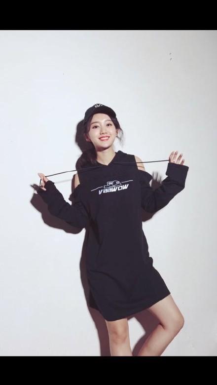 微博张含丹hannah张含丹浙江传媒学院21爱好英文歌跳舞人生格