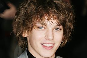 杰米·坎贝尔·鲍尔