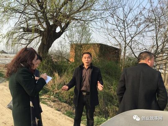 一家富裕没意思,带领村民共同去创业,这对长丰夫妻不一般