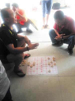 行家揭秘街头象棋残局骗术解局者不可能赢(图