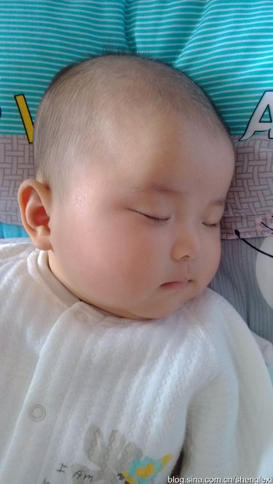 宝宝壁纸孩子小孩婴儿690_1226竖版竖屏手机