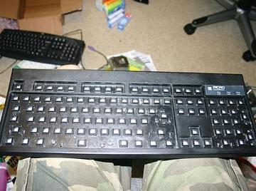 键盘垫图片-键盘垫脏了怎么清理