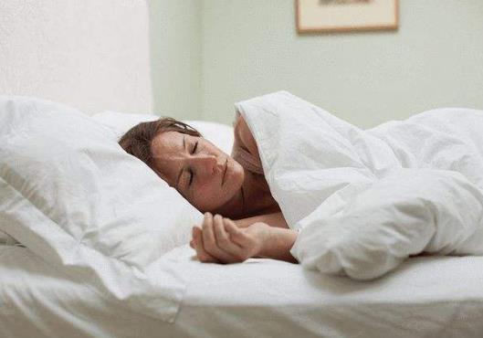 宝宝睡眠浅怎么办呢