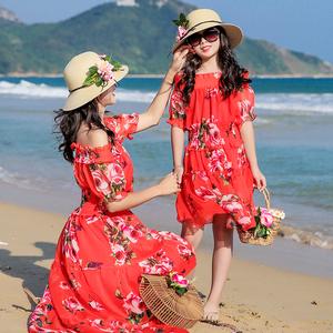 亲子装夏装2019潮网红母女装连衣裙海边沙滩裙抖音洋气不一样的冬