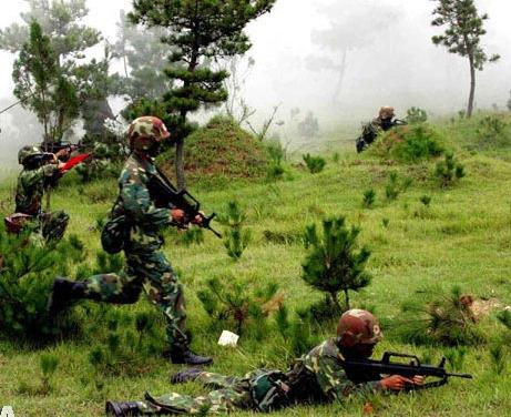 图文:参加2005年中俄军演的中国特种兵部队