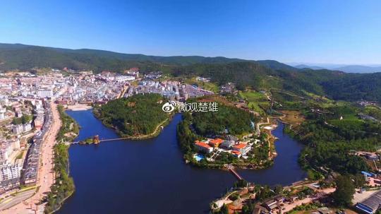 双柏县地处滇中腹地哀牢山脉以东,距州府楚雄58公里2012年双柏县被