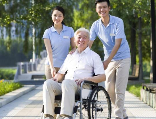 月入万元的小生意(这三个行业月入过万待遇好)