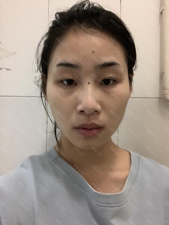 风大吹到脑瓜疼的美丽日记"3.11"白瓷娃娃