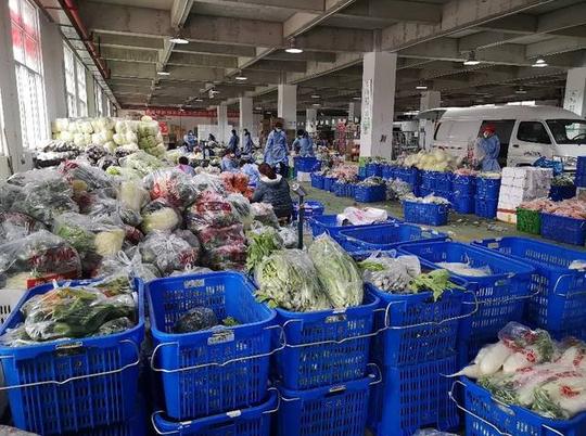 生鲜蔬菜等生活必需品补给,京东友家铺子于2月5日发起社区团购活动