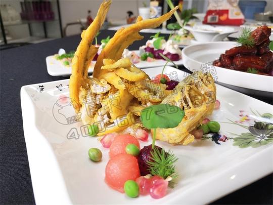 青转牛腩鲜火锅
