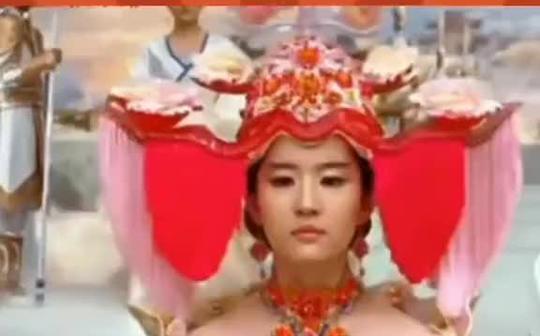 女神得罪造型师的奇葩妆容，关晓彤头顶缝纫机