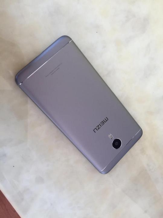 魅族魅蓝note3灰色16g全新手机,有需要的可以联系我.配件全,全新.