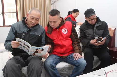 老人保健品骗局315老人保健品加盟保健品四大骗局,别让爸妈再上当了!