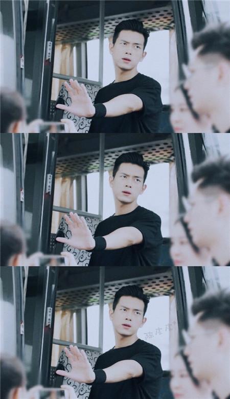 李现手机壁纸三宫格图片亲爱的热爱的韩商言壁纸大全_52z.com