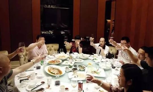 牛奶|中国最强的解酒药不是牛奶每个家庭都有，吃一点千杯不倒白酒随便喝