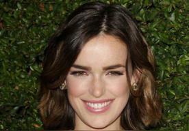 伊丽莎白·亨斯屈奇 