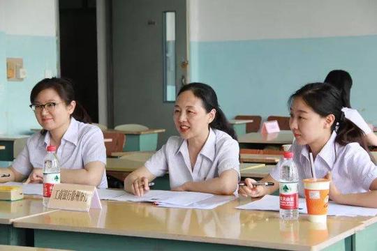 u+展翅大学生就业创业提升计划|说明会暨面试选拔现场,速来围观!