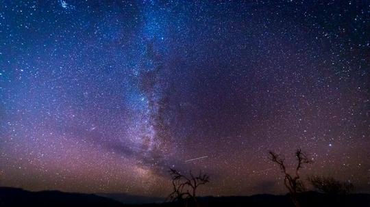 延时拍摄星空_2560x1440_高清视频素材下载(编号:947)