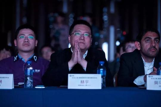 堪比宫斗戏!创始人自曝遭董事长绑架，后雇人盗公章，被警方带走