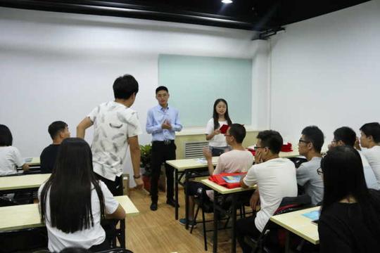 天商最牛逼学长隆全喜:从学业到创业,我给了自己一个不一样的人生.
