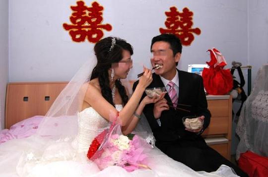 我一直以为前妻带着女儿离开我是因为怪我没让她们过上好日子,到现在