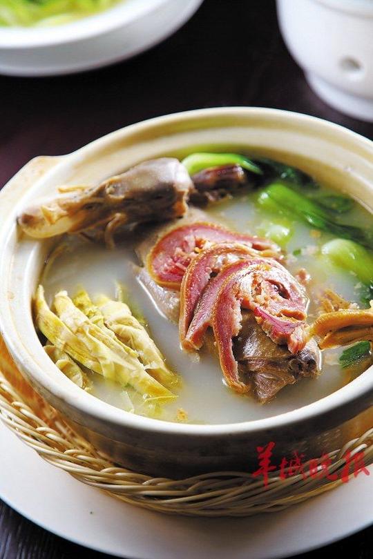 秋实鲜蔬齐入馔