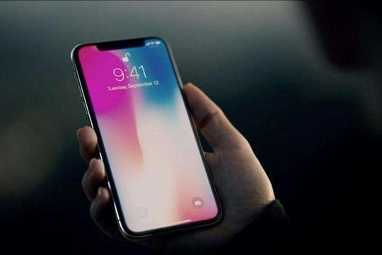 "刘海式"异形屏设计方案看哭苹果iphonex!