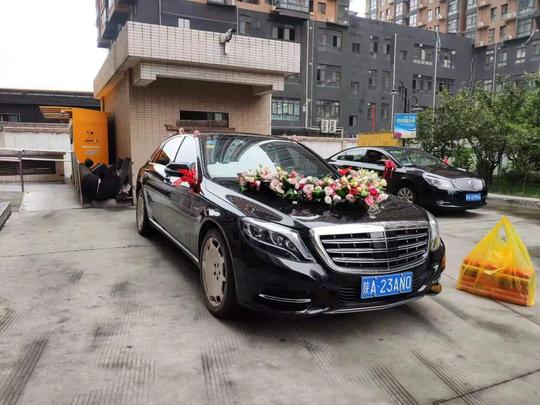 西安婚车租赁，婚庆租车迈巴赫，婚庆车队，婚车租赁价格