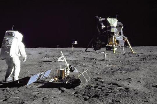 纪念阿波罗登月40年:驳斥骗局说
