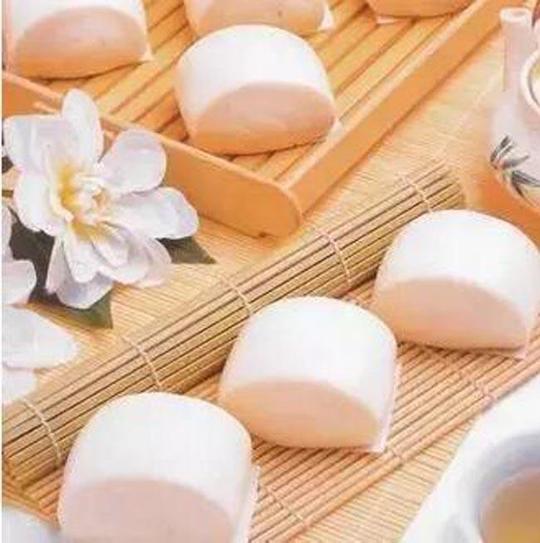大学生创业卖馒头有讲究,日赚两千生意火