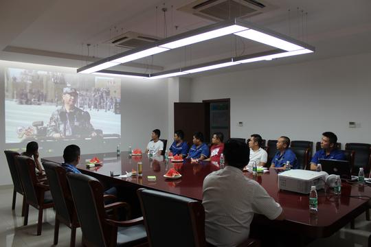 东港公司开展八一复转军人座谈会-重庆港务物流信息网