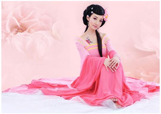 《我想你你知道吗》精品古装美女素材4组