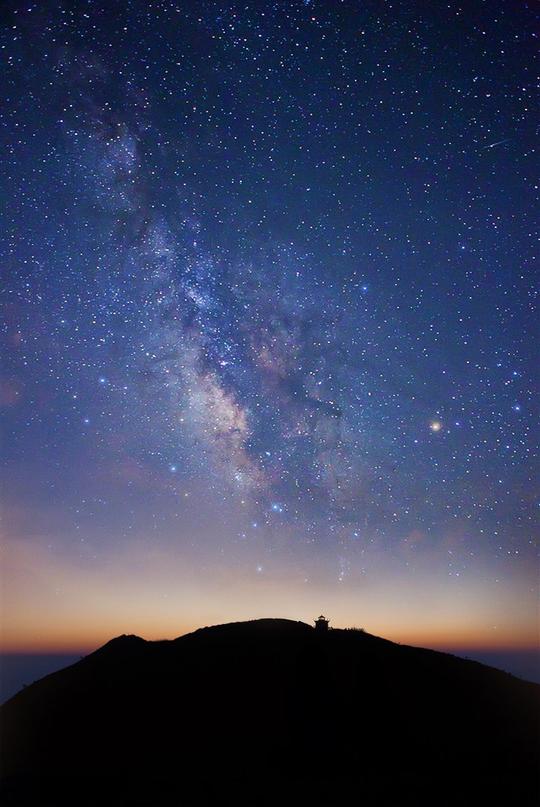 夜晚天空银河图片素材