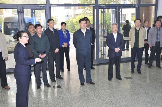 济南市市长杨鲁豫到我校大学生创业园考察调研