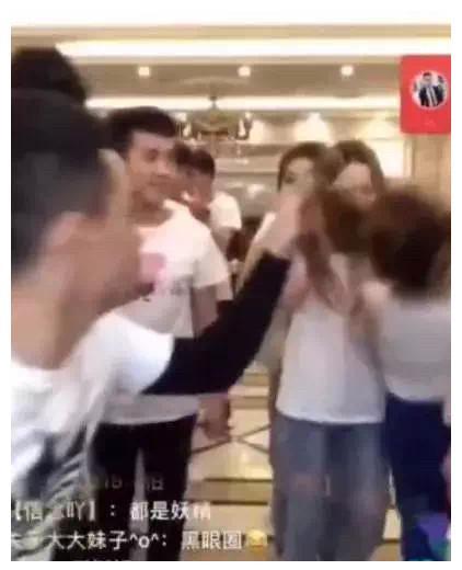 吴迪直播对女徒弟粗俗暴力,遭粉丝吐槽直接被封