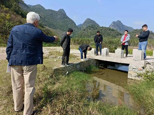 图1:鹿寨县2020年高标准农田建设项目(平山镇中村村)现场踏勘.jpg