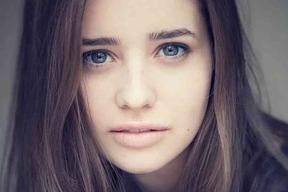 霍莉&middot;厄尔