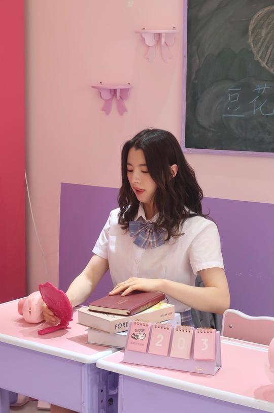 人间芭比换装体验自拍馆(万象城店)