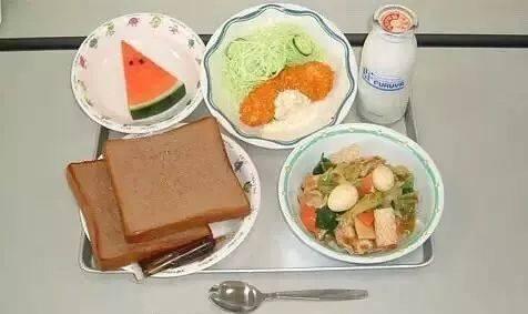 视角丨幼儿园营养餐造假,对比日本学校的餐食才知道什么是食育!