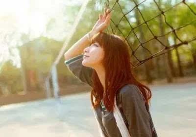 .愿得一人心,白首不分离,结发为夫妻,恩爱两不疑.6.爱情无非就