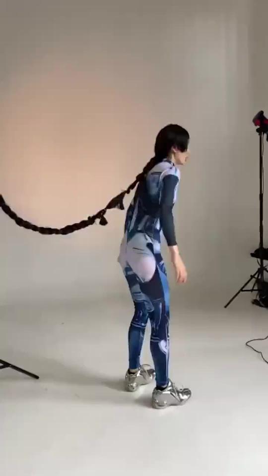 没想到cosplay的海报都是这样拍出来的