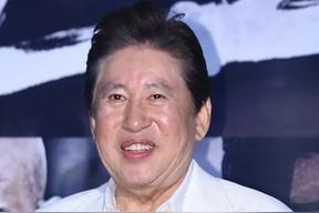 金容建