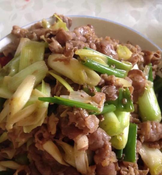 快手葱爆羊肉的做法图解4