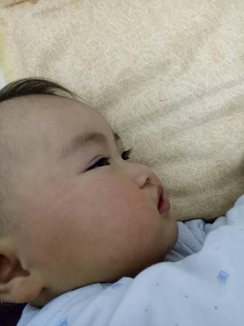 宝宝总是哭闹