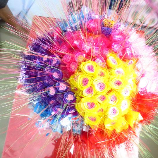 七彩夜光玫瑰花仿真假花教师节送礼物地摊夜市创业好项目
