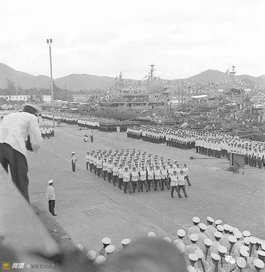 1985年,海南汽车事件中的走私车一度全部被军方封存